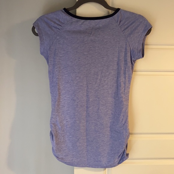 Nike dry-fit top - Picture 3 of 4